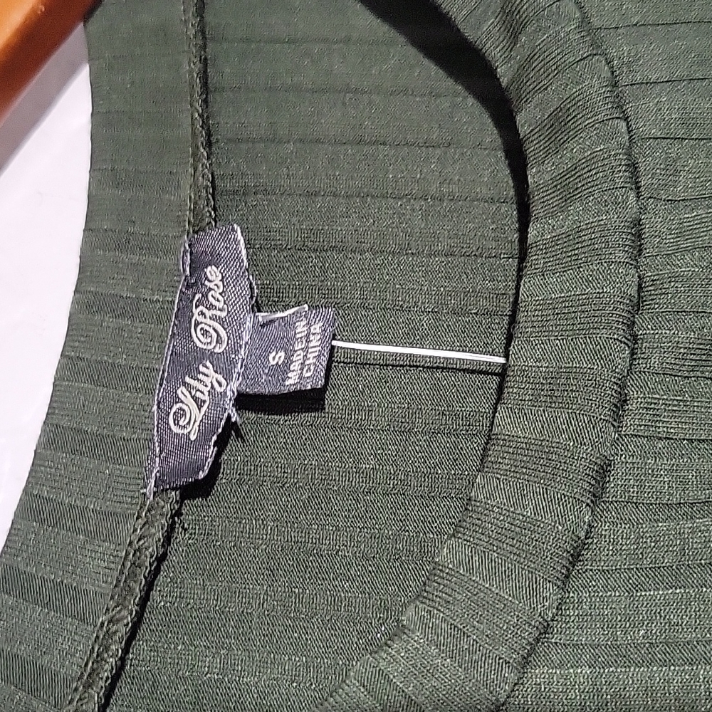 LILLY ROSE Small Ribbed Olive Crop - Picture 6 of 10